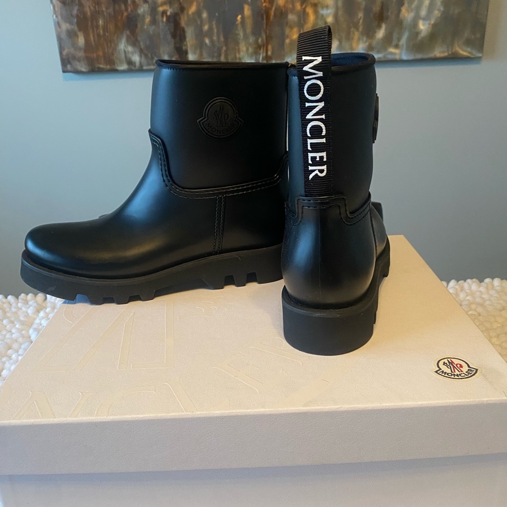 Moncler Ginette boots